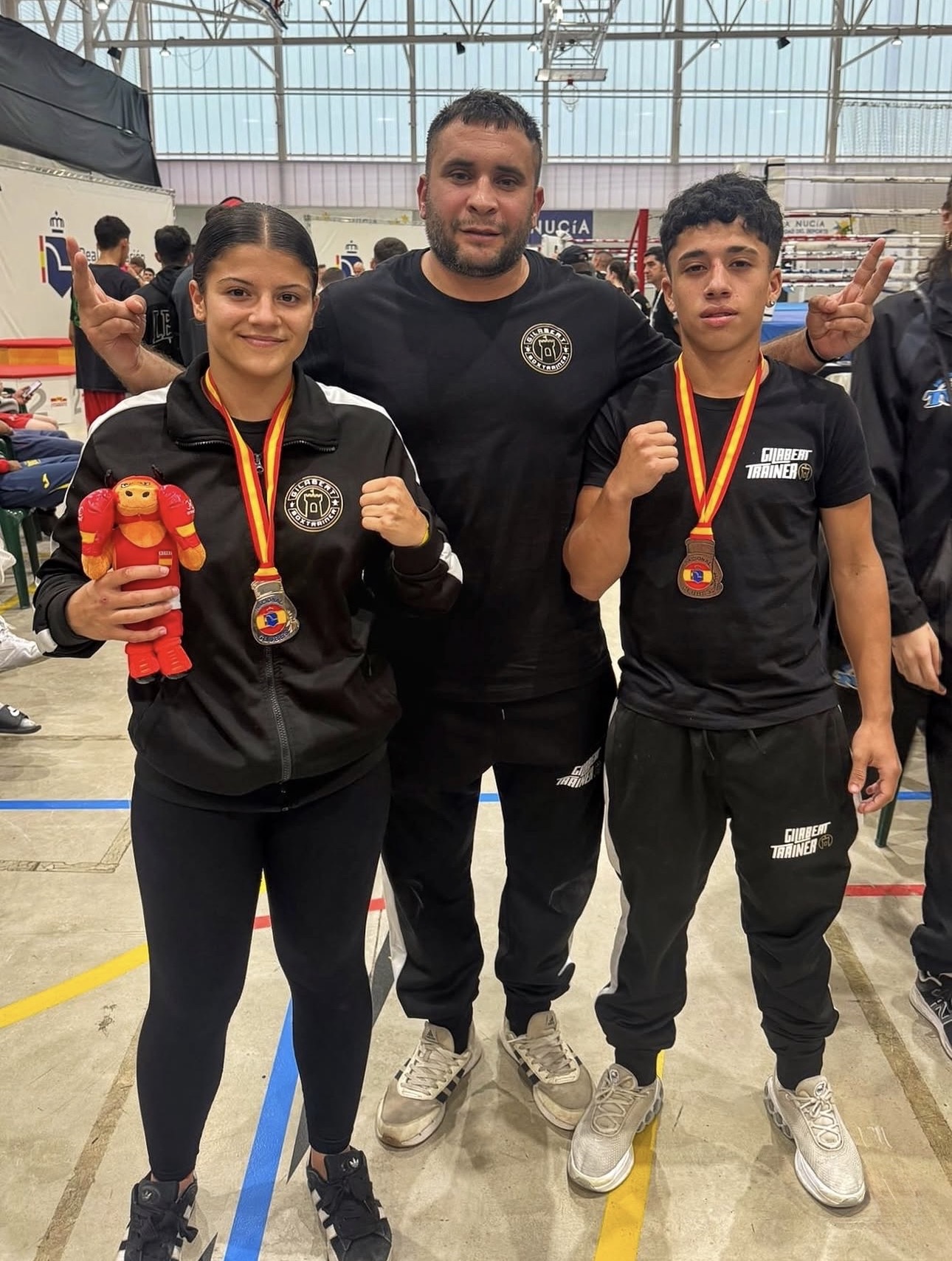 Medallistas con Javier Gilabert
